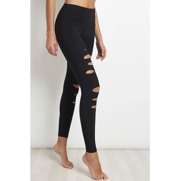 ALO YOGA 7/8 High Waisted Ripped Warrior Legging Black Small - Picture 2 of 13